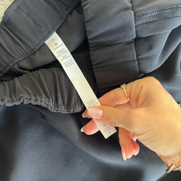 Lululemon black skirt - Picture 3 of 3